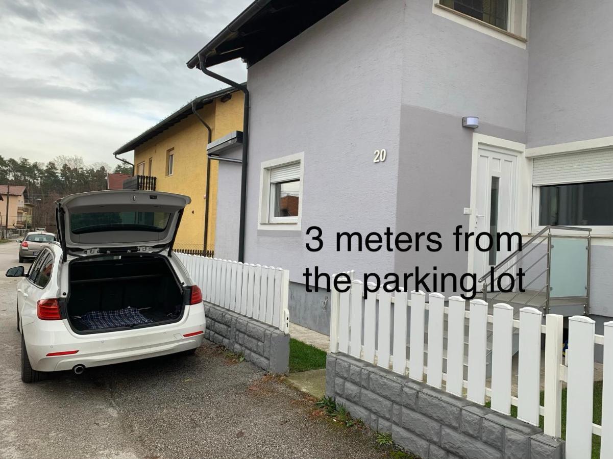 מריבור Petite Apartment מראה חיצוני תמונה