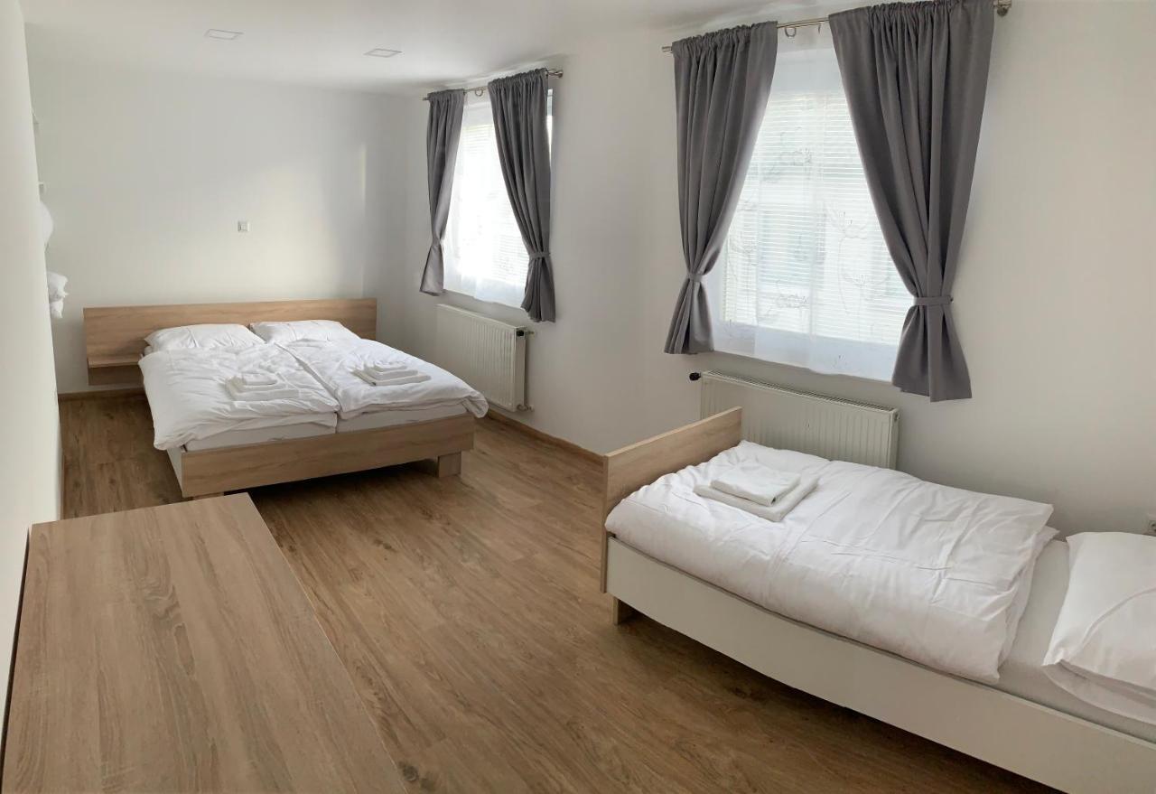 מריבור Petite Apartment מראה חיצוני תמונה